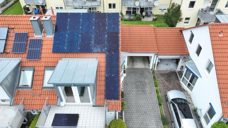 Einfamilienhaus mit Solardach